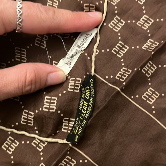 Vintage Neiman Marcus scarf - Picture 2 of 2